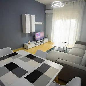 In Kejvi Vlorë